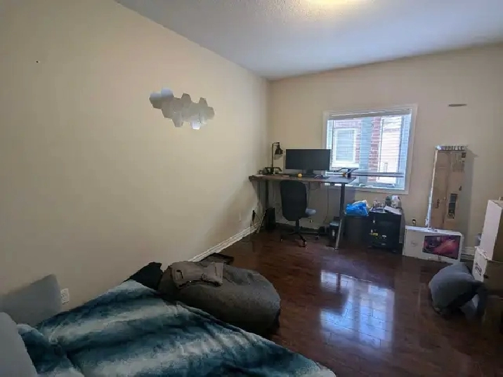 Furnished Room Semi-private Washroom Brampton