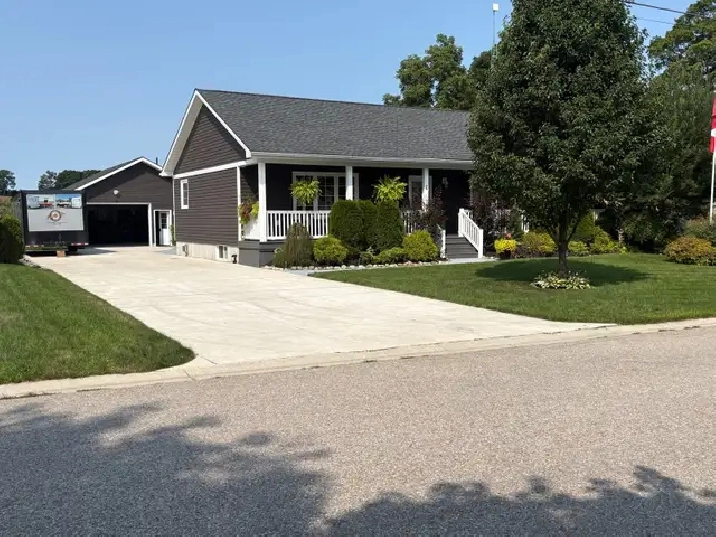 FOR SALE — 4 Janet St. S  Teeswater On.    3-Bedroom Bungalow w