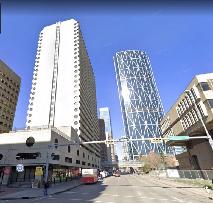 DT one bedroom apartment   den for rent