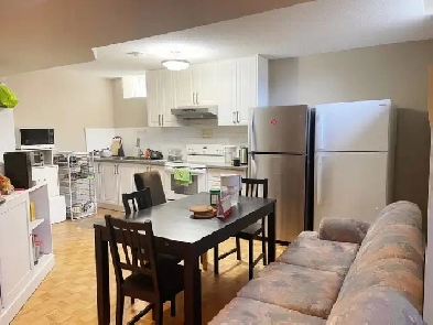 Room for Rent -$800 - Near Finch Subway Station