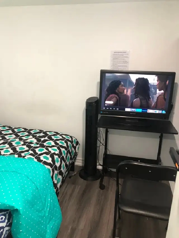 Furnished Room for Rent in Scarborough (Daily/Weekly Payment)