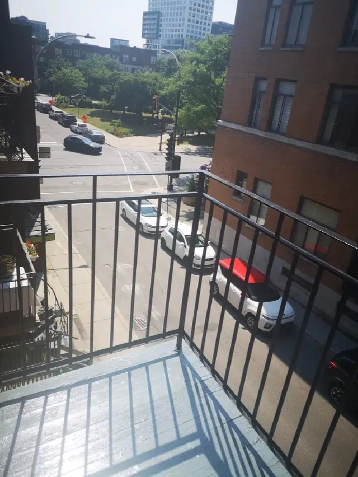 CENTRE-VILLE DOWNTOWN STYLE LOFT