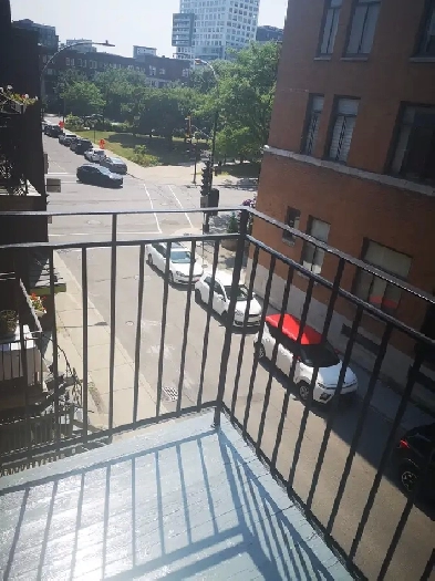 CENTRE-VILLE DOWNTOWN STYLE LOFT
