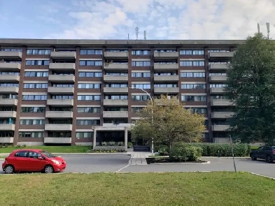 Condo Luxeu 3 1/2 830p.ca, MEUBLÉ à louer, 1188$ charge
