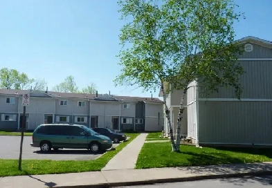 Renovated 3-Bedroom, 3-Bathroom Townhome in St. Catharines-