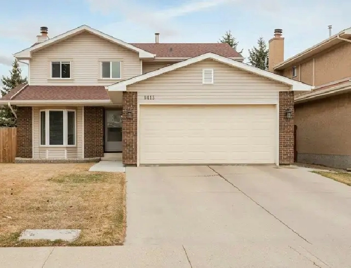Room for rent near West Edmonton Mall (male)