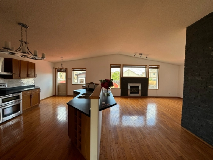4 Bed 3 Bath House For Rent In Linden Woods