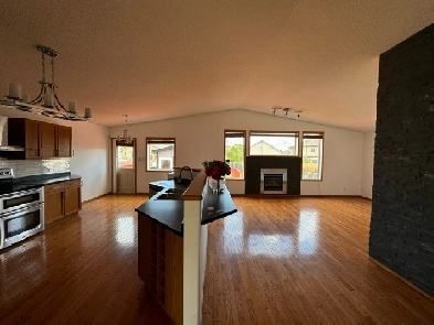 4 Bed 3 Bath House For Rent In Linden Woods