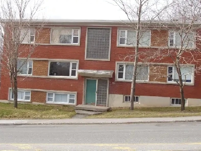 4½  rue Galt Est