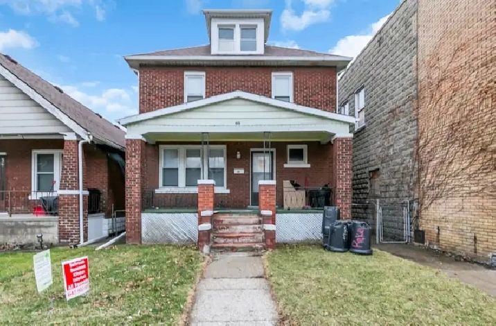 Brick 2StoreyHome with Garage Big 6Bed 3Bath For Sale in Windsor