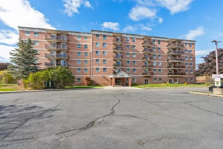 FOR SALE - #610-745 Davis Drive, Kingston - $324,900