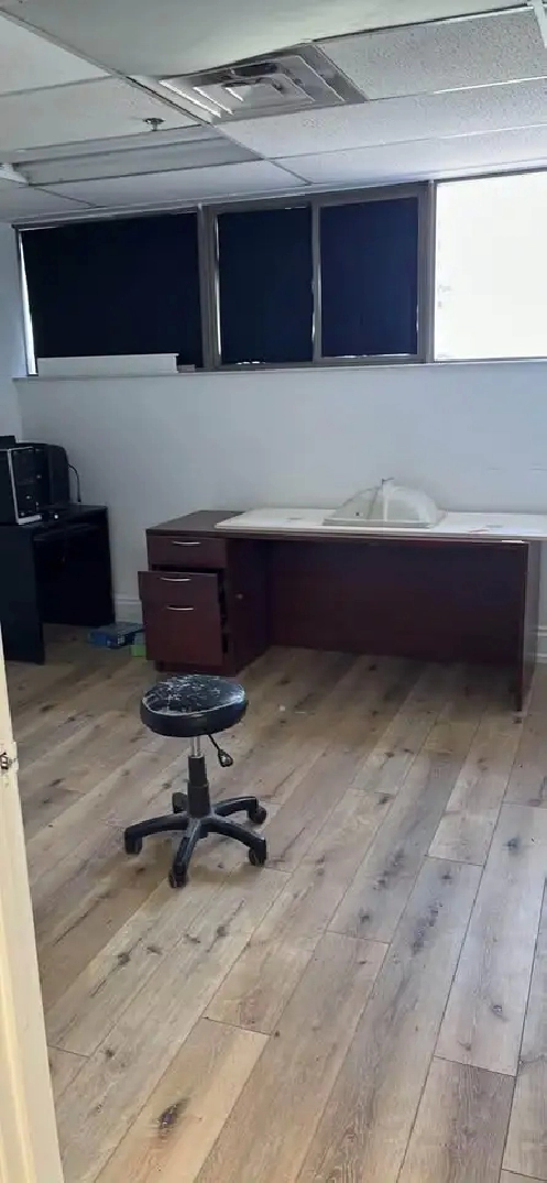 OFFICE SPACE DOWNTOWN VAUHGAN JANE AND 7