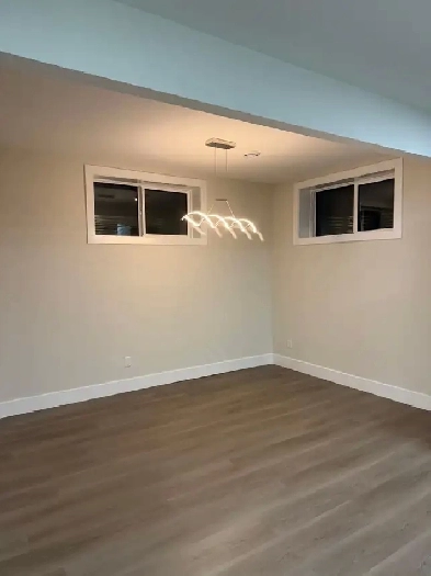 Modern 2 bedrooms basement unit chestermere AB.