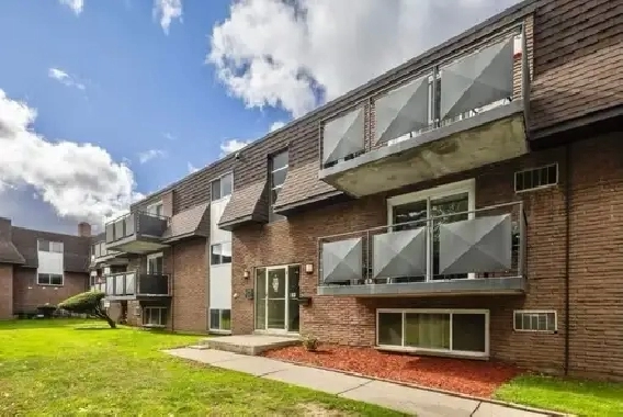 Dunn Park Apartments in Niagara Falls