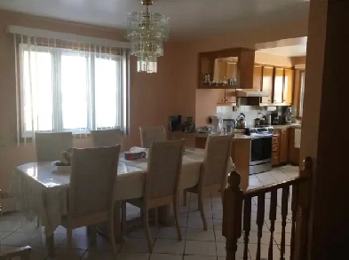 5 and Half Main Floor Duplex For Rent