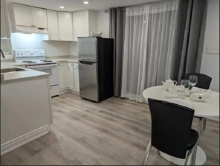 FURNISHED PRIVATE APARTMENT | SHORT OR LONG TERM | TORONTO