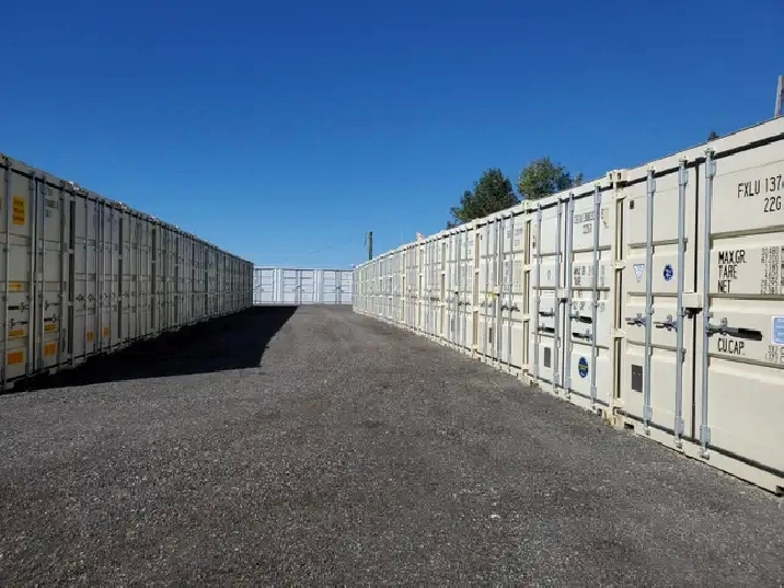 Self Storage Conventiently located near Calgary, Balzac, Airdrie