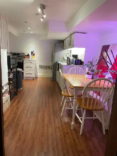 2 Bedroom Apartment in Midtown Toronto for Rent