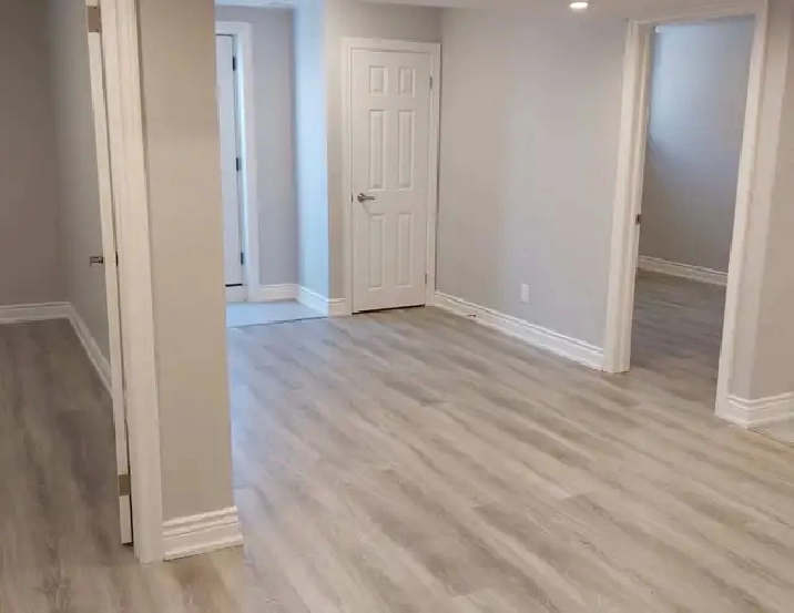 2 Bedroom Natural Light, Legal Basement Apartment Rent-Brampton!