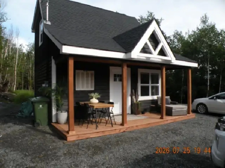 VALUE PLUS !  LAKE ACCESS LOVELY HOME ON 1 ACRE PRIVACY