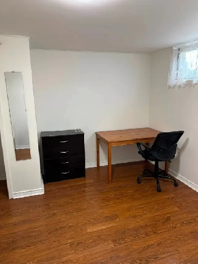 Spacious Basement Space for Rent – Bathurst Manor