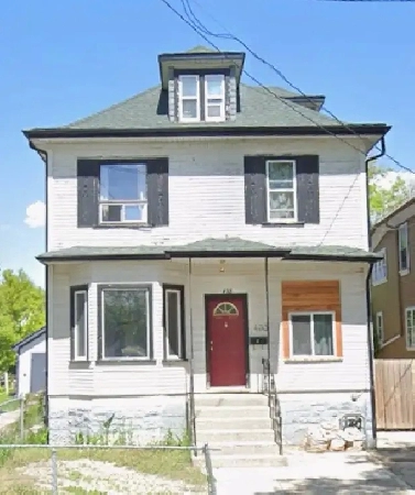 4 bedroom 1 bath rental - 433 burrows