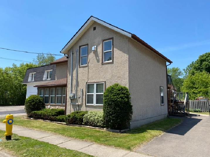 FOR RENT | Spacious Main Floor Apartment in Port Colborne