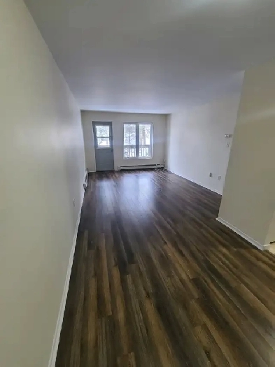 Spacious 2BR w/ In-Suite Laundry - 96 North St Unit 214 - Sep 1