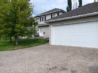 9359 131 Avenue – 2 bedrms 1 bath – Util Incl