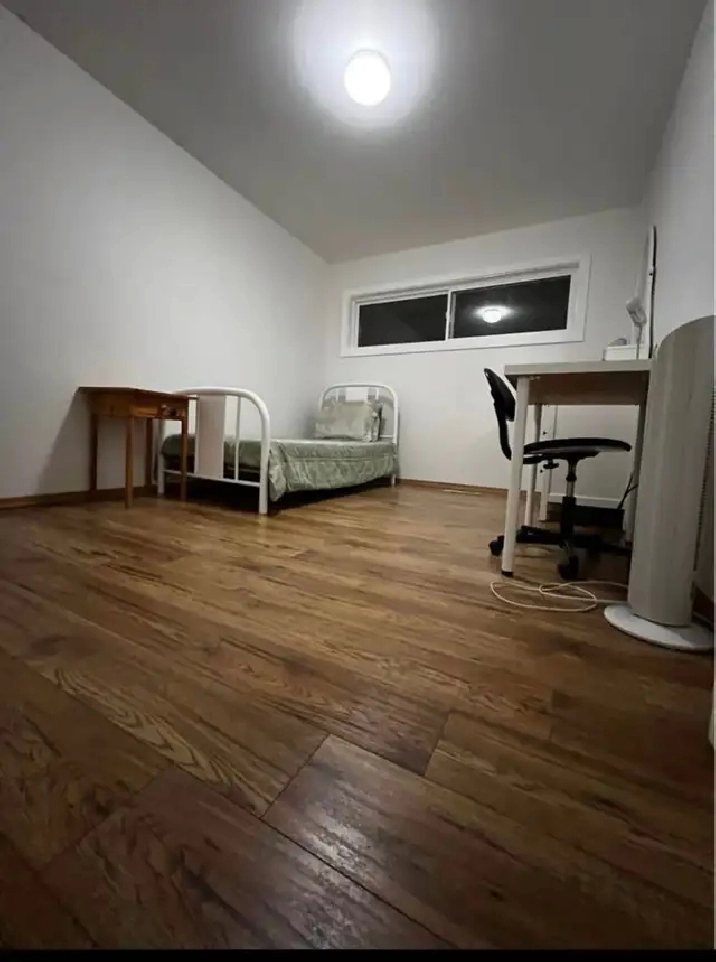Room for Rent - 5 minutes walk to MRU