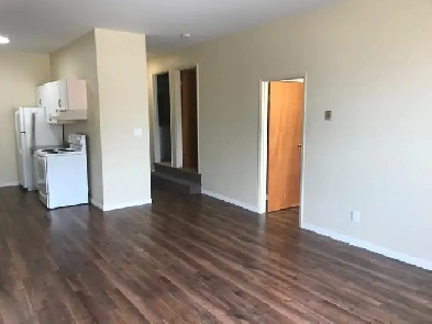 Orillia- Large One Bedroom Apartment