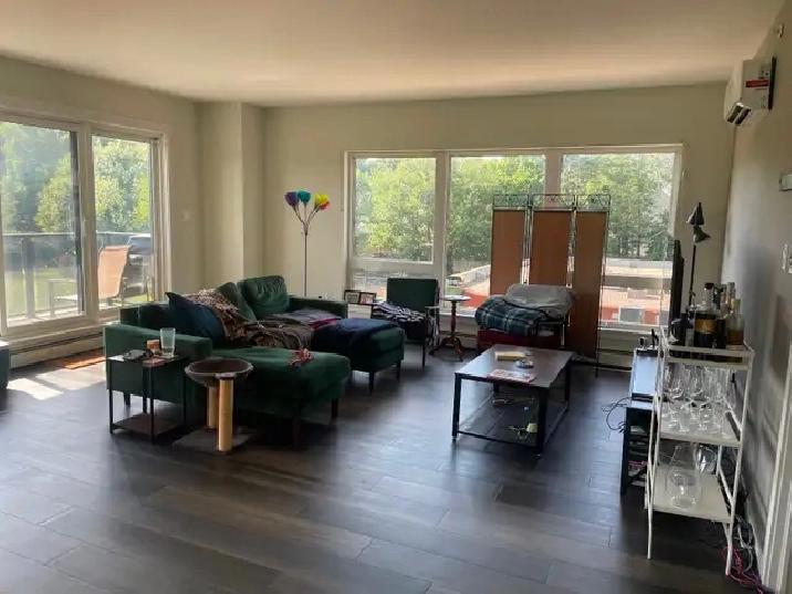 2 Bed, 2 Bath   Den in Fairview - Lease Takeover - Oct 1st 2026