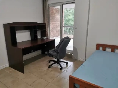 A Nice Master Bedroom For Rent In a Female Only Condo Unit
