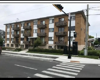 4-1/2 Vieux Longueuil