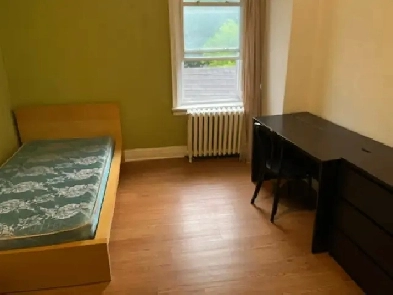Walk to OttawaU and Downtown, all-inclusive, $630, Sept 1st