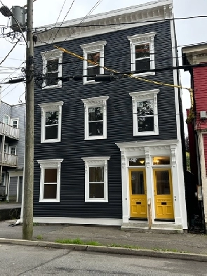 2 Bedroom Uptown, $1,400/month