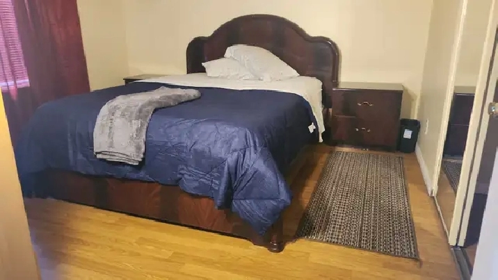 Belle chambre meublée à louer à Laval, Disponible 1er septembre