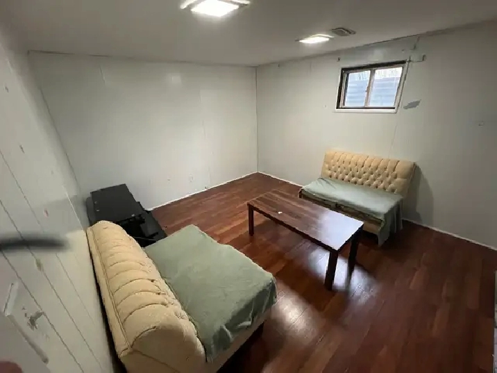2 bedrooms basement  available for rent September 1st in Malton