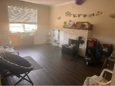 2 Bedroom 1 Bathroom Apartment
