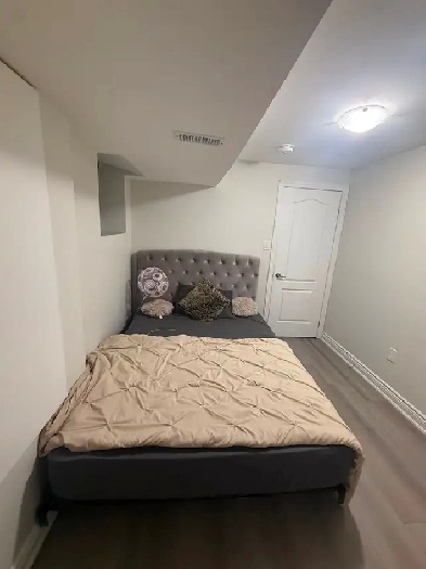 Private room for rent