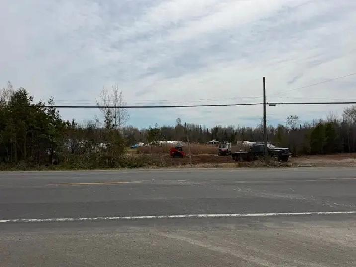 Industrial/Commercial land for lease in Georgina