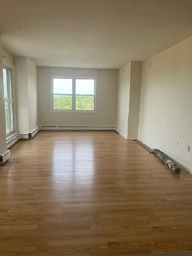 2 bedroom   den available for September 1st