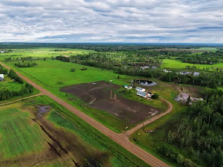 #26IJ–Unreserved Real Estate Auction-20± A w/Home/Outbuildings