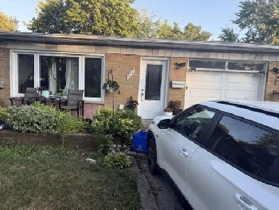 Furnished room in North York. Available Sept 1st