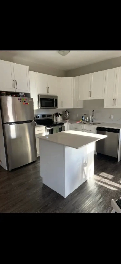 NEWER 4 Bedroom Duplex with Garage for Rent in Kleefeld!