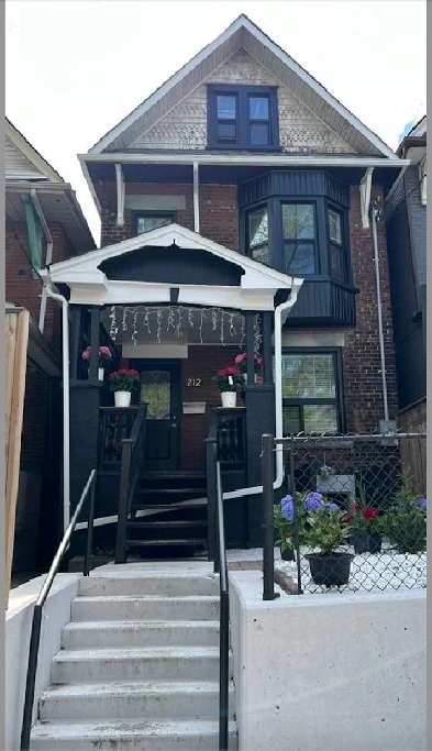 Sep 1st,Beautiful Fully Furnished 1-Bedroom Apartment, High Park