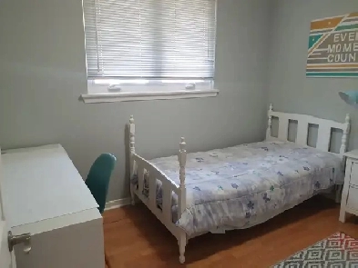 Stunning Room For Rent!