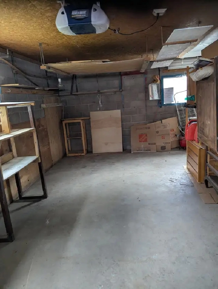 single garage for rent