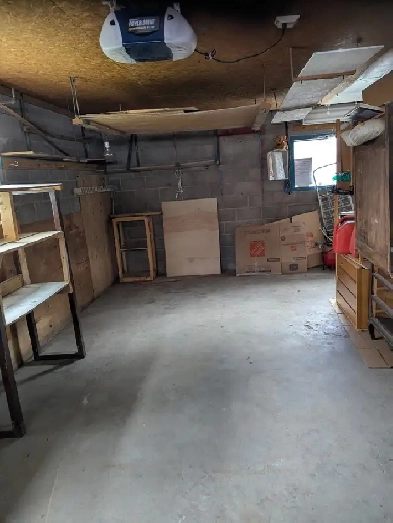 single garage for rent