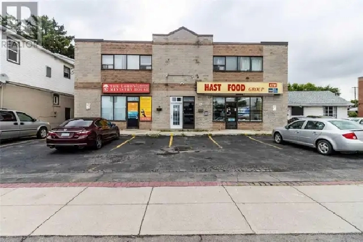 28 Parkdale Avenue North, Hamilton, Ontario.